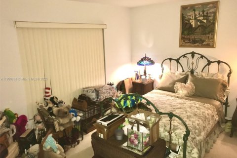 House in Loxahatchee Groves, Florida 3 bedrooms, 137.22 sq.m. № 2082170 - photo 7