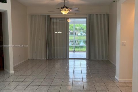 Villa ou maison à vendre à Homestead, Floride: 3 chambres, 159.79 m2 № 1929913 - photo 11