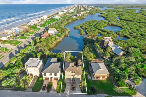 Casa en New Smyrna Beach, Florida 3 dormitorios, 161.65 m2 № 2221148
