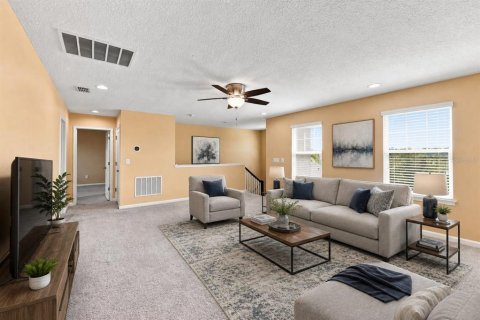 House in Riverview, Florida 4 bedrooms, 283.07 sq.m. № 2196913 - photo 7