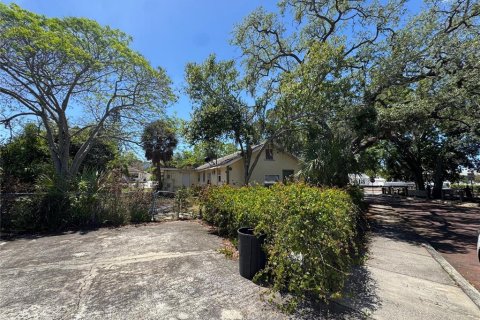 Immobilier commercial à vendre à Tarpon Springs, Floride: 2 chambres, 127.28 m2 № 2206062 - photo 22