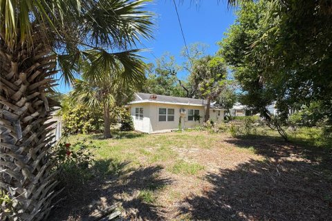 Immobilier commercial à vendre à Tarpon Springs, Floride: 2 chambres, 127.28 m2 № 2206062 - photo 3