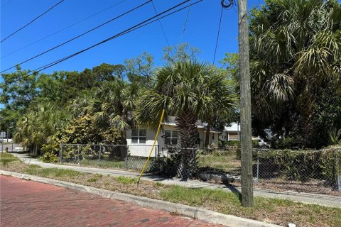 Immobilier commercial à vendre à Tarpon Springs, Floride: 2 chambres, 127.28 m2 № 2206062 - photo 17