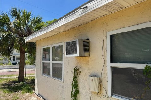 Immobilier commercial à vendre à Tarpon Springs, Floride: 2 chambres, 127.28 m2 № 2206062 - photo 10