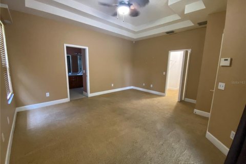 House in Lutz, Florida 3 bedrooms, 177.35 sq.m. № 1910475 - photo 10