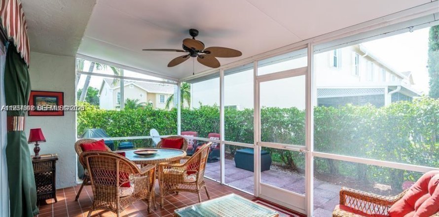 Condominio en Hypoluxo, Florida, 3 dormitorios  № 2011819