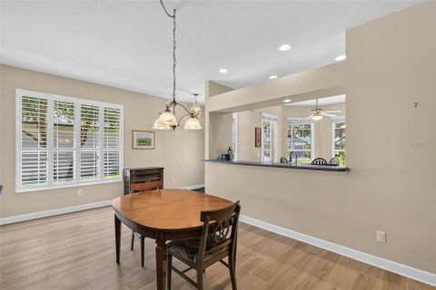 House in Mount Dora, Florida 3 bedrooms, 150.04 sq.m. № 2395600 - photo 15