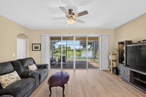 House in Mount Dora, Florida 3 bedrooms, 150.04 sq.m. № 2395600 - photo 22