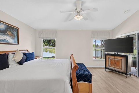 House in Mount Dora, Florida 3 bedrooms, 150.04 sq.m. № 2395600 - photo 27