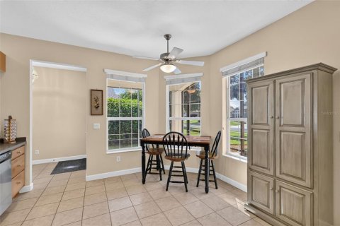 House in Mount Dora, Florida 3 bedrooms, 150.04 sq.m. № 2395600 - photo 13