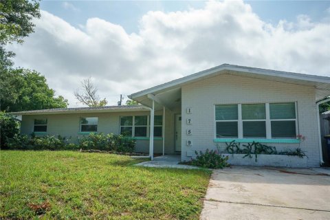 Villa ou maison à Clearwater, Floride 4 chambres, 162.67 m2 № 2432825