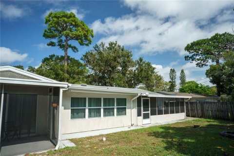 Villa ou maison à louer à Clearwater, Floride: 4 chambres, 162.67 m2 № 2432825 - photo 14