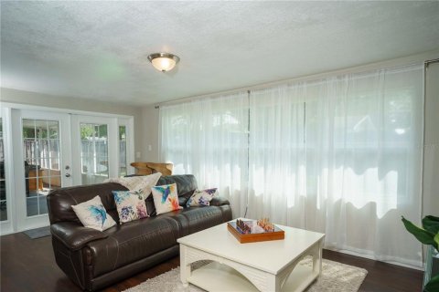 Villa ou maison à louer à Clearwater, Floride: 4 chambres, 162.67 m2 № 2432825 - photo 6