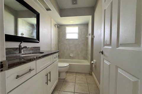 Casa en venta en Auburndale, Florida, 3 dormitorios, 176.89 m2 № 2389452 - foto 7