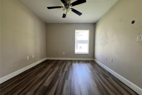 Casa en venta en Auburndale, Florida, 3 dormitorios, 176.89 m2 № 2389452 - foto 6