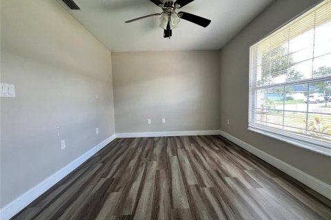 Casa en venta en Auburndale, Florida, 3 dormitorios, 176.89 m2 № 2389452 - foto 14