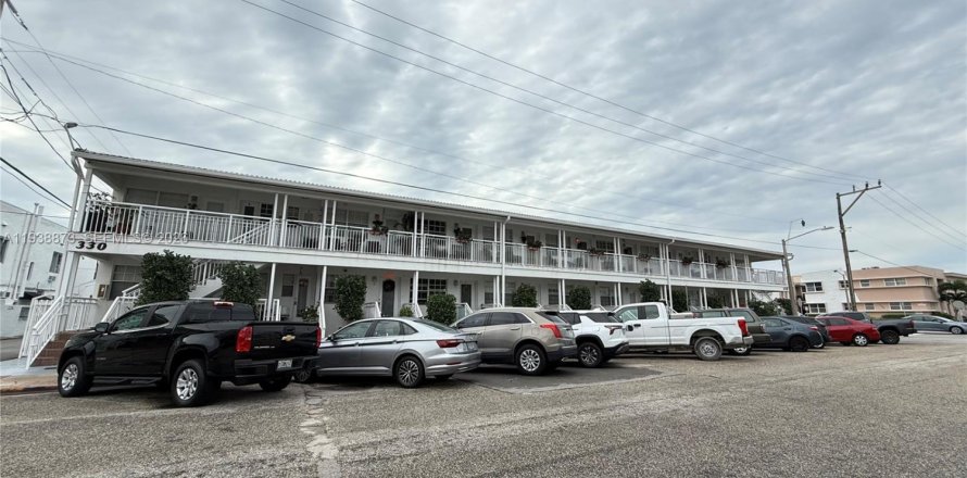 Studio in the Condo in Miami Beach, Florida № 1997532