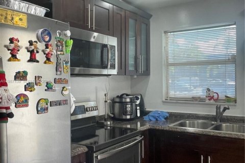 Copropriété à vendre à Margate, Floride: 2 chambres, 73.39 m2 № 2046608 - photo 15