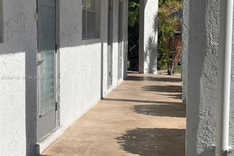 Copropriété à vendre à Margate, Floride: 2 chambres, 73.39 m2 № 2046608 - photo 2