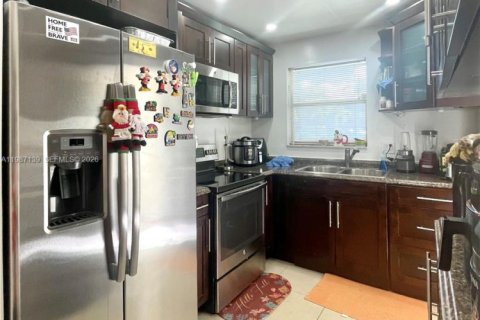 Copropriété à vendre à Margate, Floride: 2 chambres, 73.39 m2 № 2046608 - photo 14