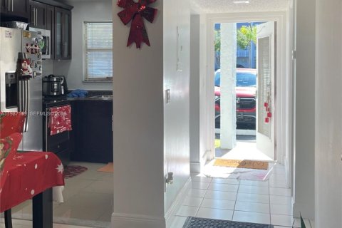 Copropriété à vendre à Margate, Floride: 2 chambres, 73.39 m2 № 2046608 - photo 22