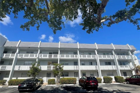 Copropriété à vendre à Margate, Floride: 2 chambres, 73.39 m2 № 2046608 - photo 9
