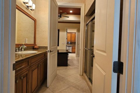 Apartment in Weston, Florida 3 bedrooms, 222.04 sq.m. № 2175496 - photo 20
