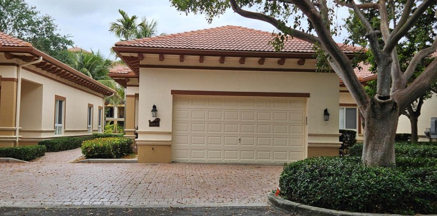 Apartment in Weston, Florida 3 bedrooms, 222.04 sq.m. № 2175496