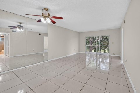Condo in Boca Raton, Florida, 2 bedrooms  № 2251564 - photo 18