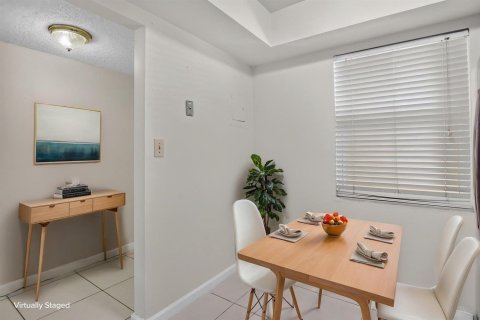 Condo in Boca Raton, Florida, 2 bedrooms  № 2251564 - photo 13