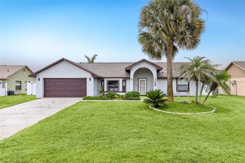 House in Davenport, Florida 3 bedrooms, 123.84 sq.m. № 2342460
