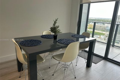 Condo in Miami, Florida, 1 bedroom  № 2070170 - photo 11