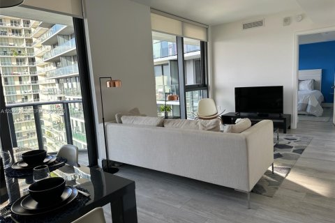 Condo in Miami, Florida, 1 bedroom  № 2070170 - photo 21