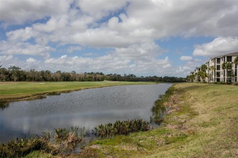 Condo in Bradenton, Florida, 2 bedrooms  № 2396294 - photo 5