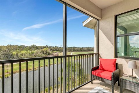 Condo in Bradenton, Florida, 2 bedrooms  № 2396294 - photo 18