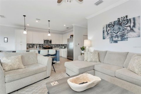 Condo in Bradenton, Florida, 2 bedrooms  № 2396294 - photo 26