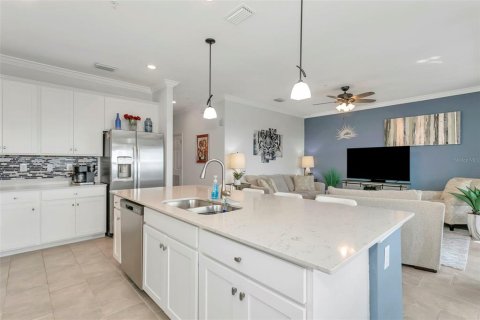 Condo in Bradenton, Florida, 2 bedrooms  № 2396294 - photo 23
