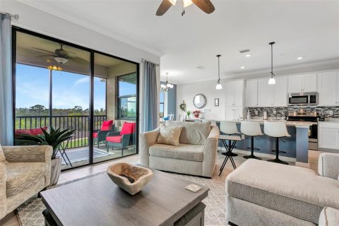 Condo in Bradenton, Florida, 2 bedrooms  № 2396294 - photo 27
