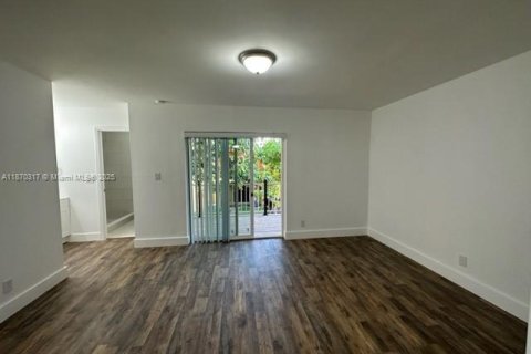 Touwnhouse à vendre à Sunrise, Floride: 3 chambres, 118.54 m2 № 1895336 - photo 12