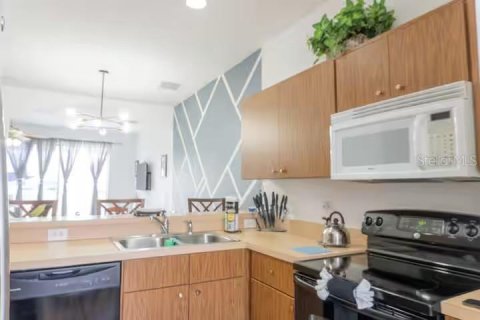 Adosado en alquiler en Kissimmee, Florida, 3 dormitorios, 135.73 m2 № 1900873 - foto 5