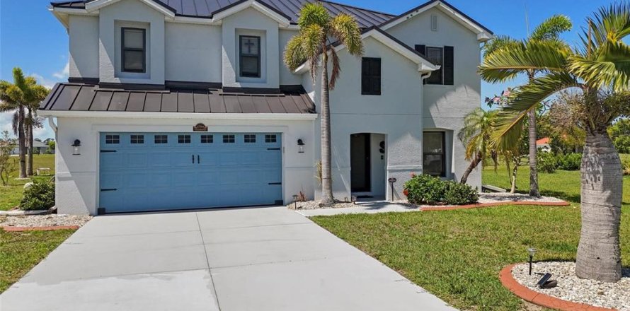 Villa ou maison à Punta Gorda, Floride 4 chambres, 271.18 m2 № 2142290