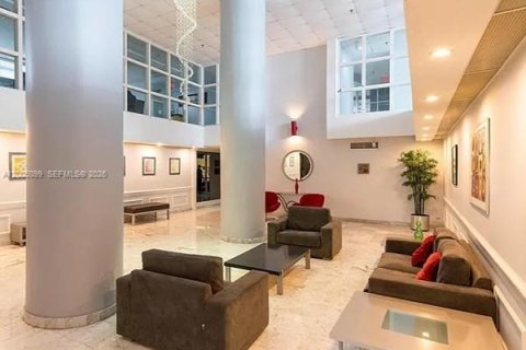 Condo in Surfside, Florida, 2 bedrooms  № 2069585 - photo 12