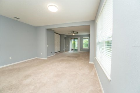 Villa ou maison à vendre à Kissimmee, Floride: 2 chambres, 158.21 m2 № 2138252 - photo 15