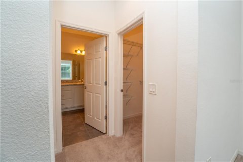 Villa ou maison à vendre à Kissimmee, Floride: 2 chambres, 158.21 m2 № 2138252 - photo 21