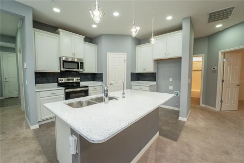 Villa ou maison à vendre à Kissimmee, Floride: 2 chambres, 158.21 m2 № 2138252 - photo 9
