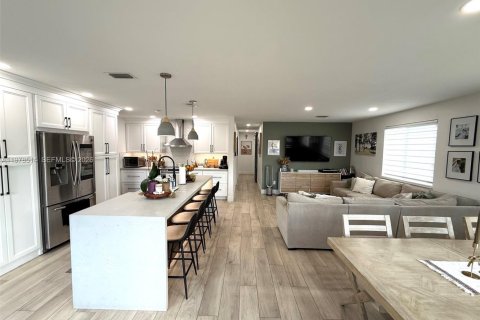 Casa en venta en Miami, Florida, 3 dormitorios, 111.48 m2 № 2044426 - foto 7