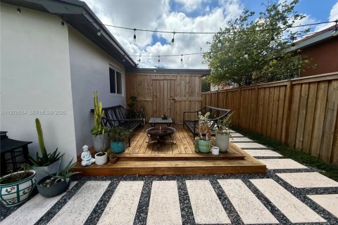 Casa en venta en Miami, Florida, 3 dormitorios, 111.48 m2 № 2044426 - foto 23
