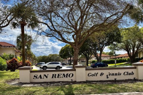 Кондоминиум с 2 спальнями в Бока-Ратон, Флорида № 2024252