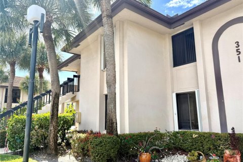 Купить кондоминиум в Бока-Ратон, Флорида 2 спальни, 111.48м2, № 2024252 - фото 2