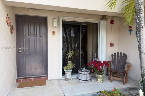 Купить кондоминиум в Бока-Ратон, Флорида 2 спальни, 111.48м2, № 2024252 - фото 3